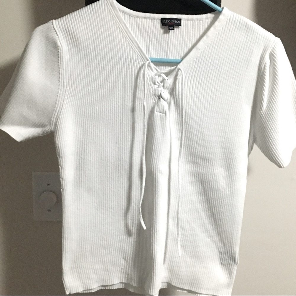 White Vintage Studio London Top, Large, EUC